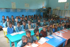 Bambini nella scuola di Wasserà.