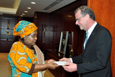 Presentazione delle lettere credenziali alla Chairperson dell’African Union Commission, S.E. dr. Nkosazana Dlamini Zuma.